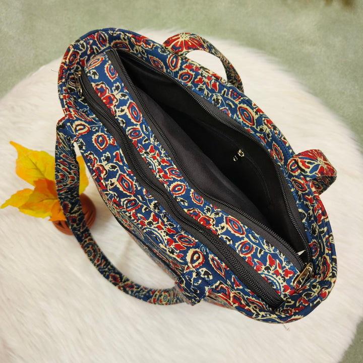 9Am to 5Pm tote blue with red flower print