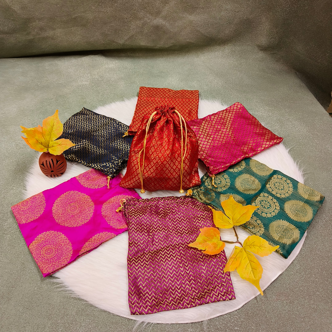 Brocade Potlis