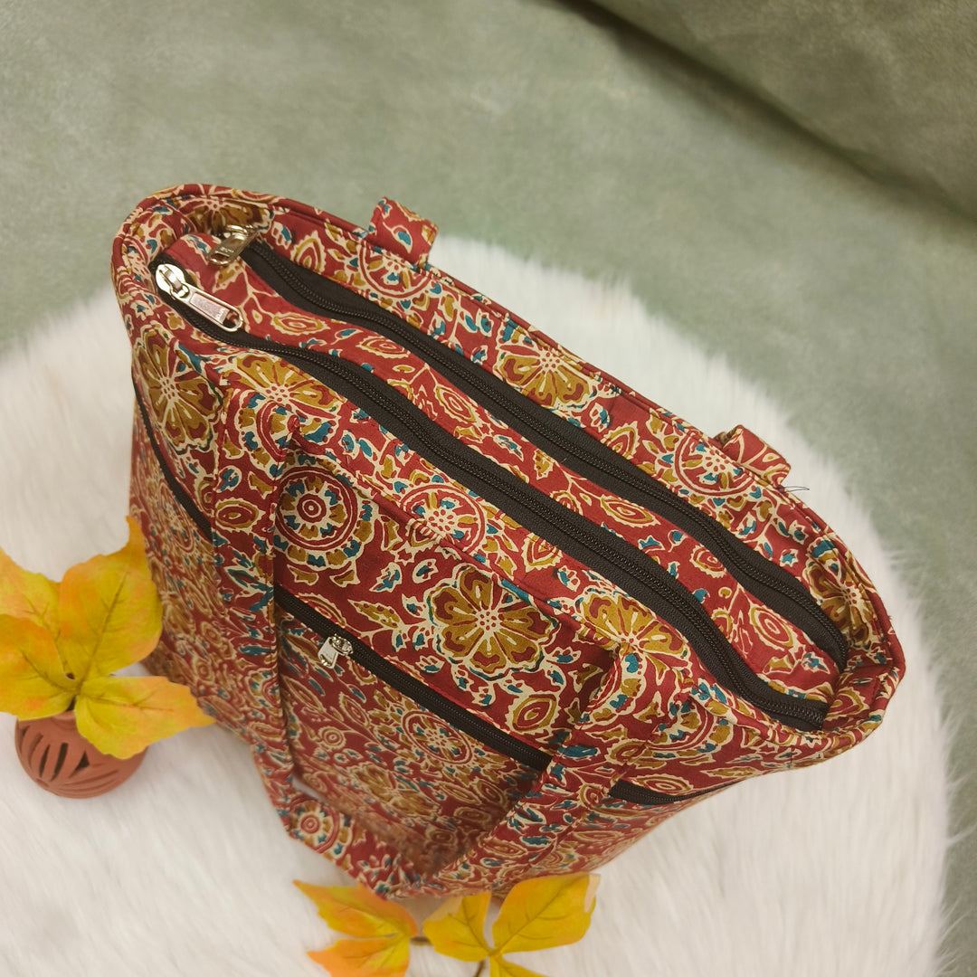 9Am to 5Pm tote Red with floral print