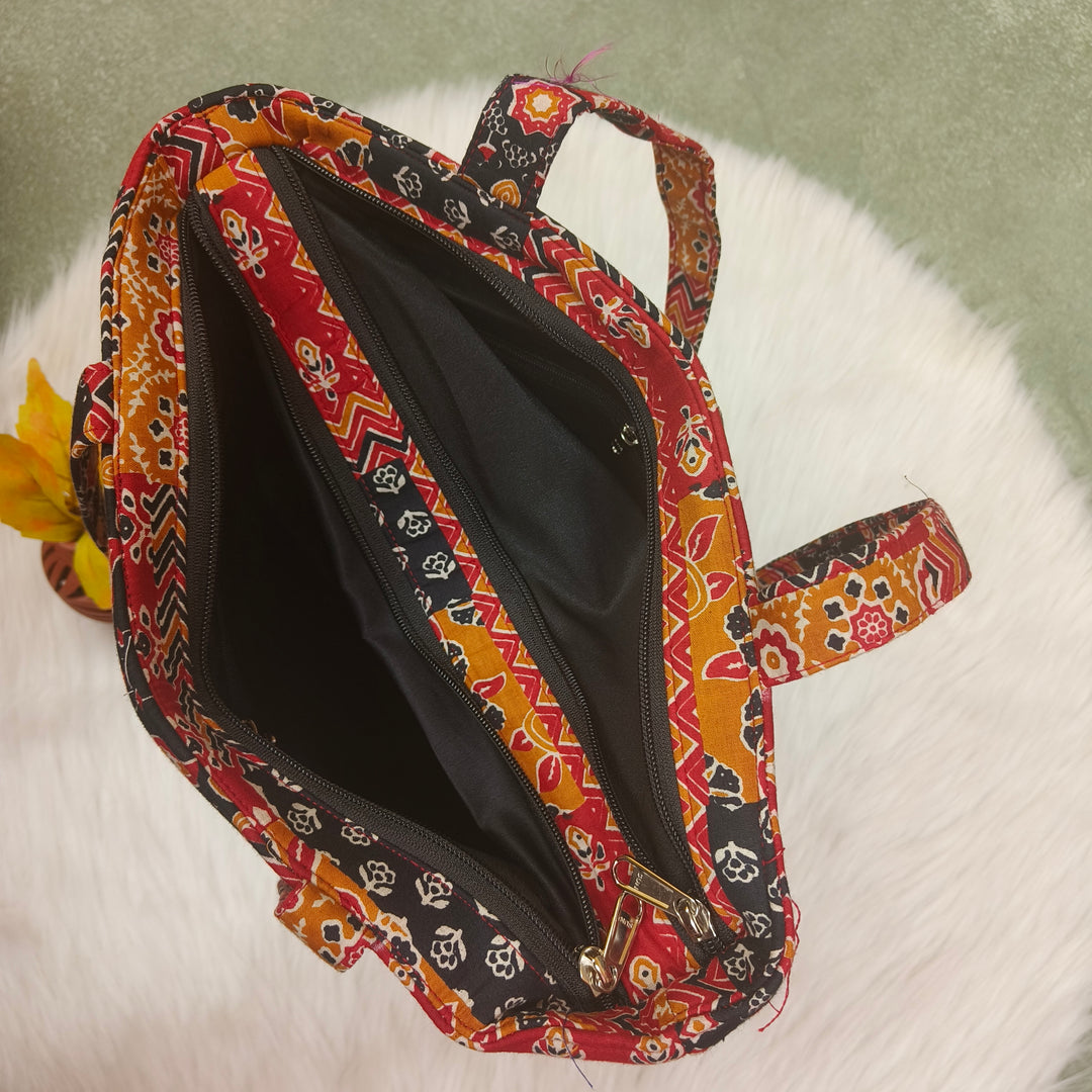 9Am to 5Pm tote Red with mixed print