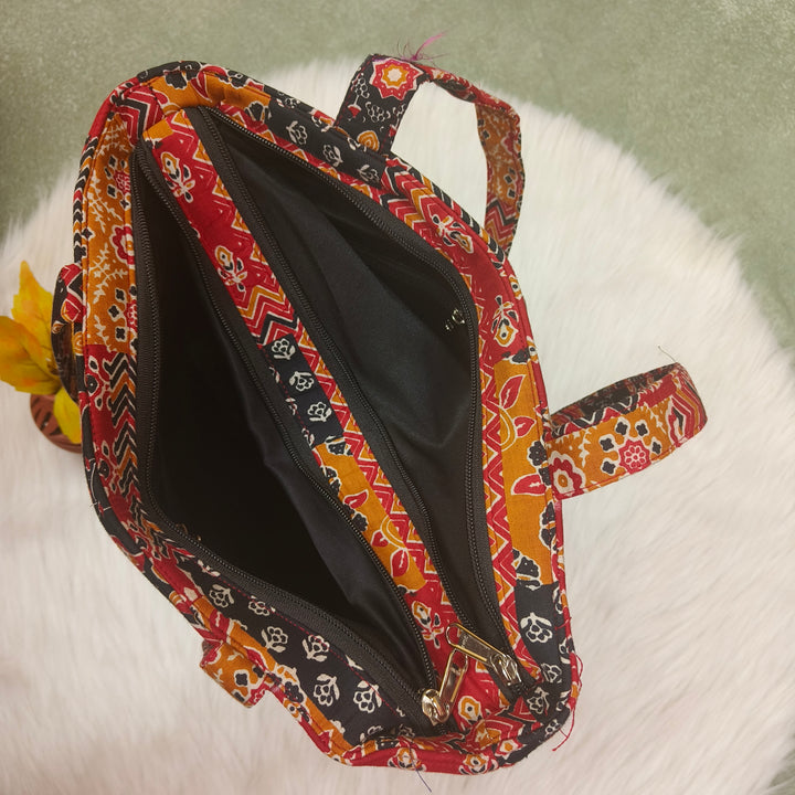 9Am to 5Pm tote Red with mixed print