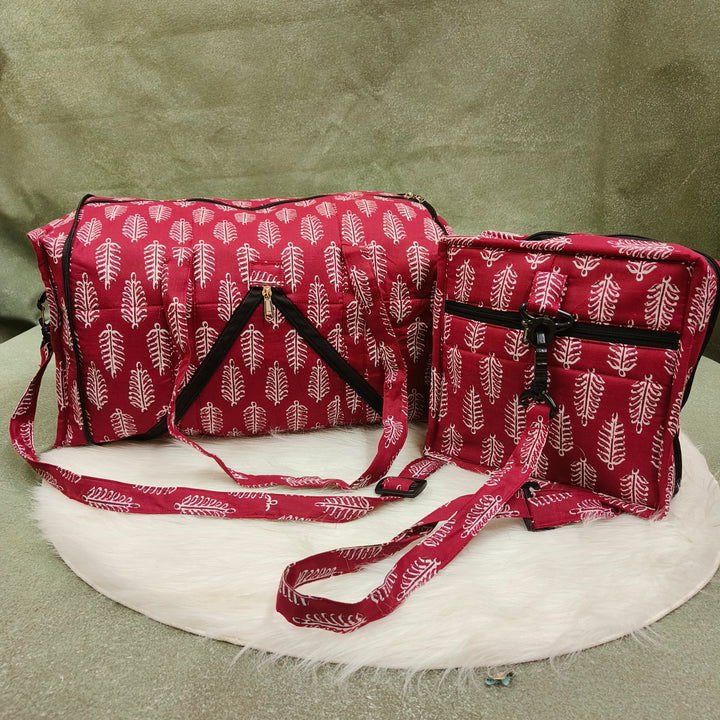 Expandable Travel Bag red with white leaf print