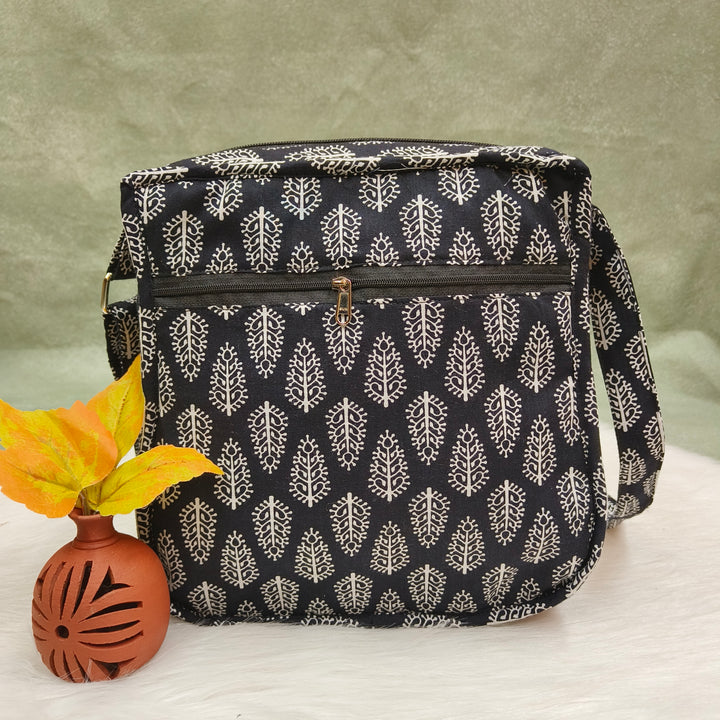 Xtra Sling bag Black with leaf print