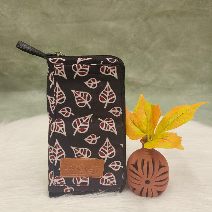 Utility Wallets black with leaf print
