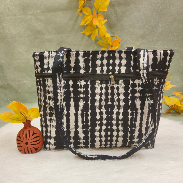 9Am to 5Pm tote black with strip print