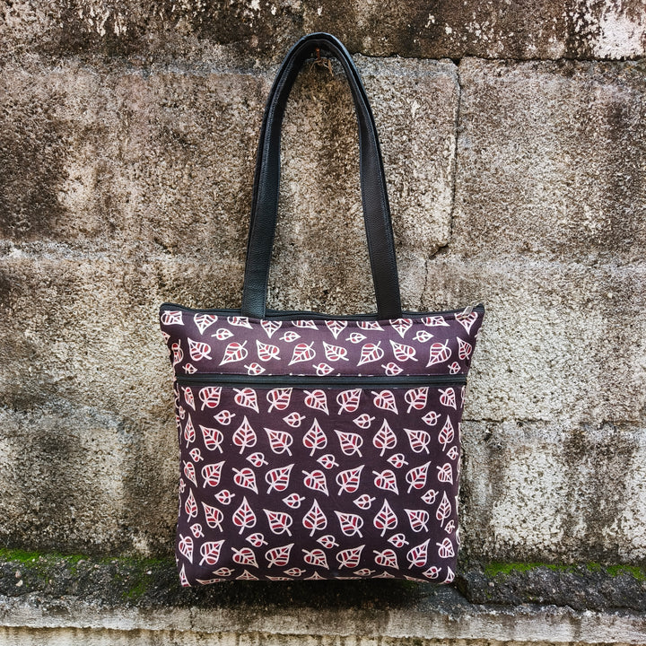 Tote with Bottle Holder brown with leaf print