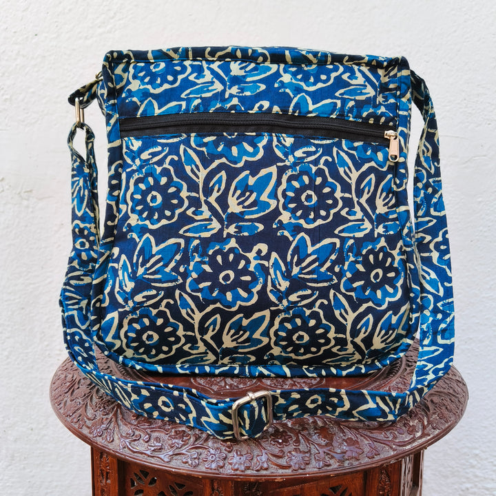 Xtra Sling bag blue with flowers print