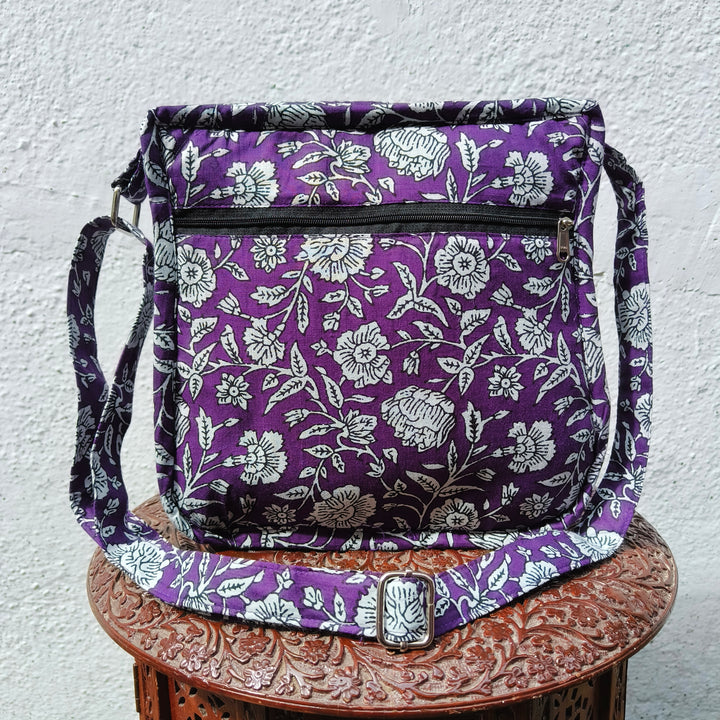 Xtra Sling bag violet with flower print