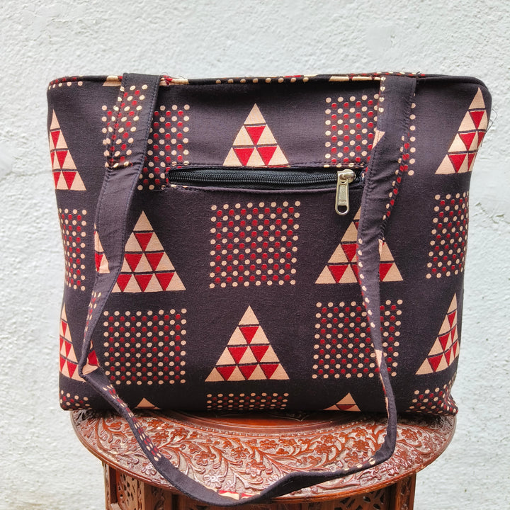 9Am to 5Pm tote black with red triangle print