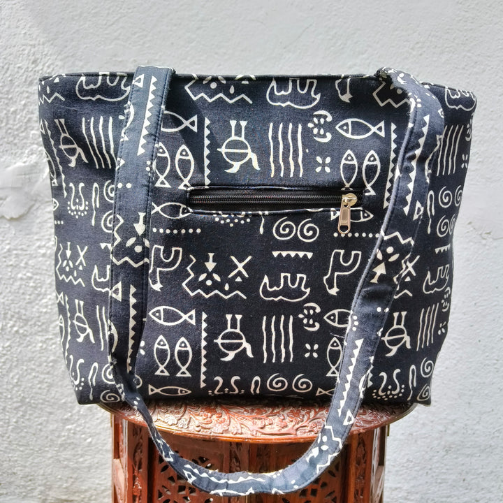 9Am to 5Pm tote black with fish print