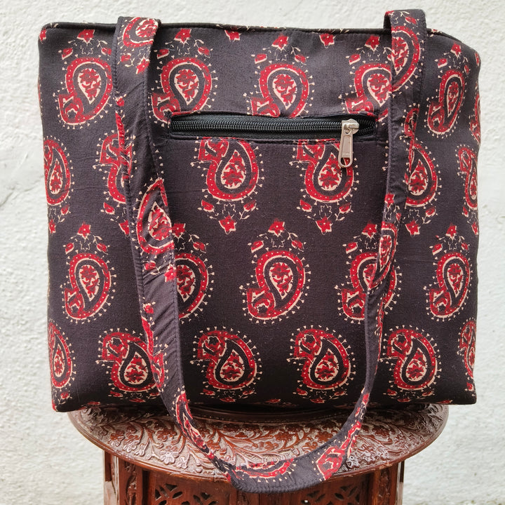 9Am to 5Pm tote Black with mango print