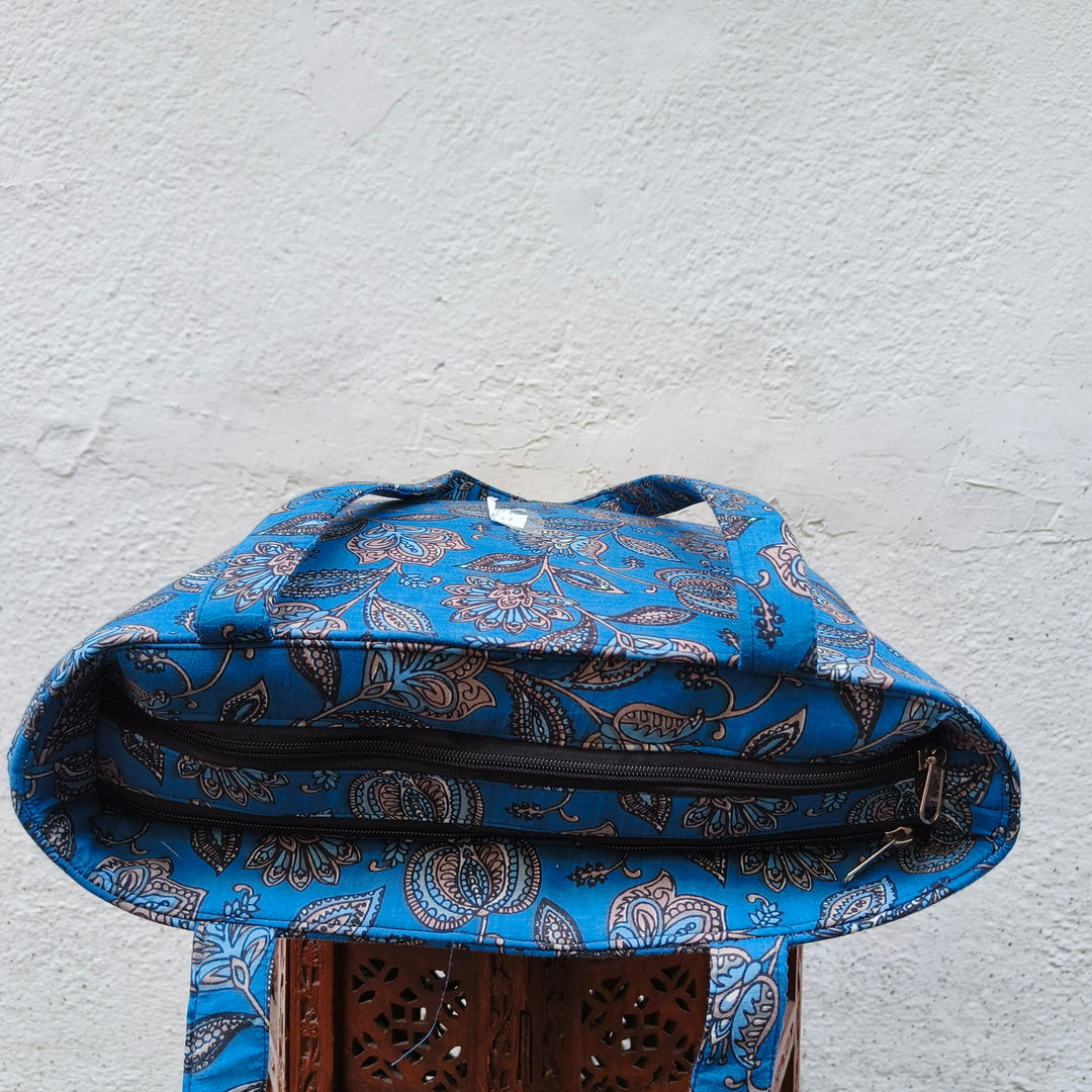 9Am to 5Pm tote blue with flower print