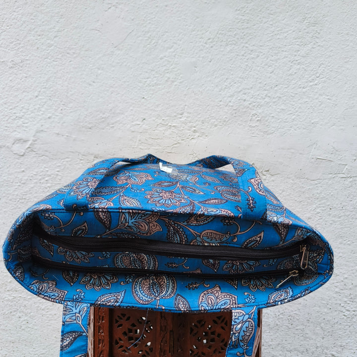 9Am to 5Pm tote blue with flower print