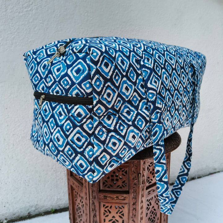 Rectangle Travel Bag blue with diamond print