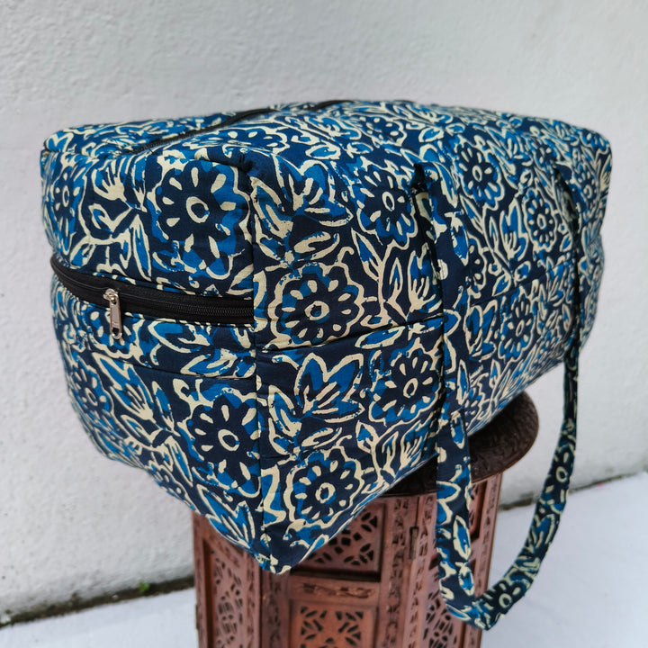 Rectangle Travel Bag Blue with flower print
