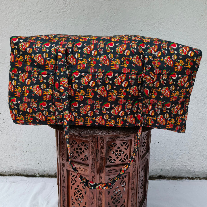 Rectangle Travel Bag black with music print