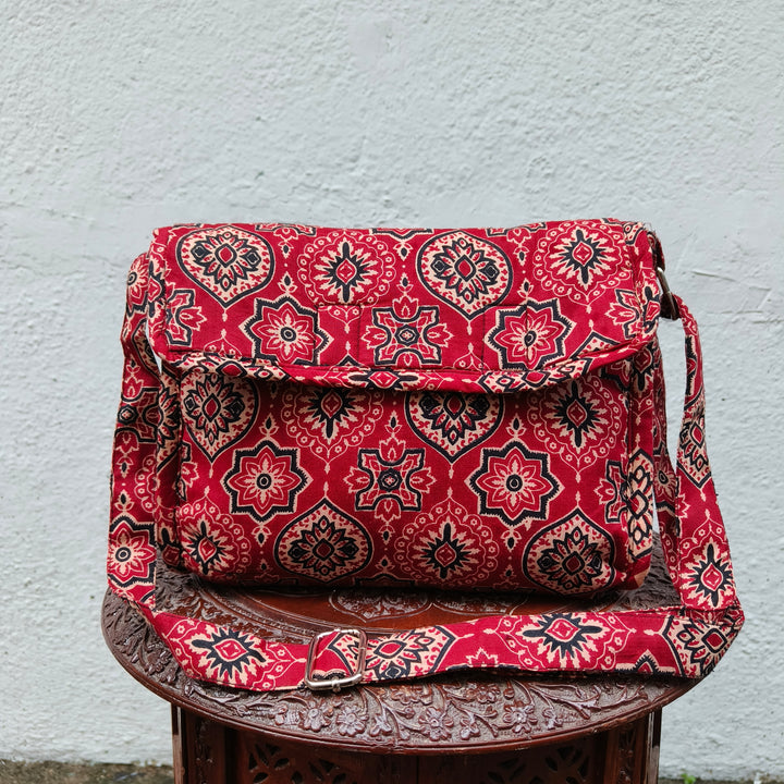 Multizipper Sling 4 Zips red with black jaipur print