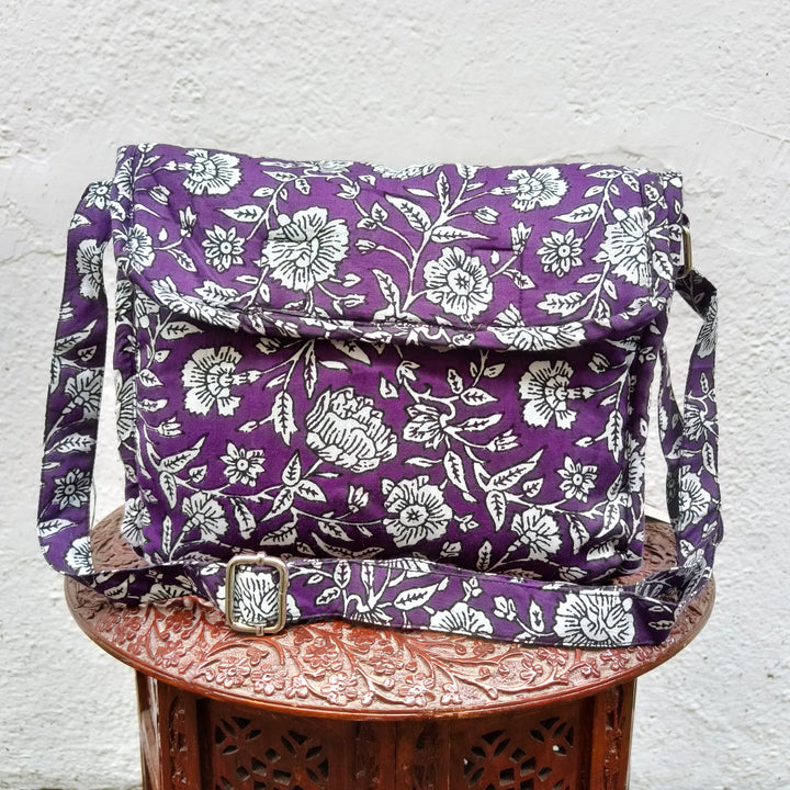 Multizipper Sling 4 Zips Violet with flower print