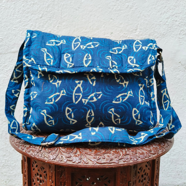 Multizipper Sling 4 Zips blue with fish print