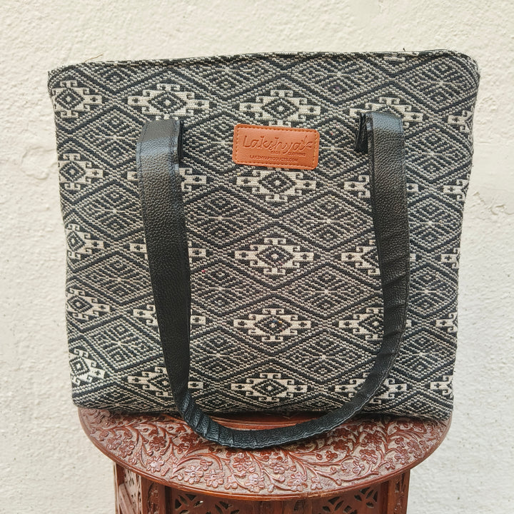 Twinzip Boho tote black with white boho print