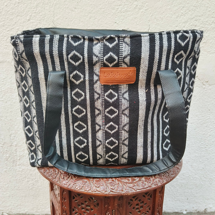Twinzip Boho tote black with white diamond print