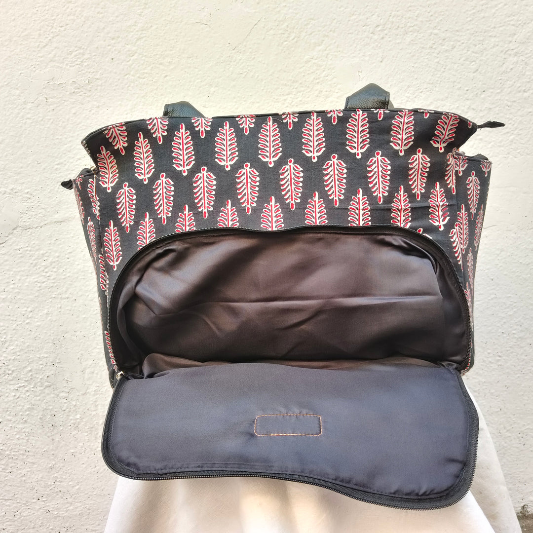 Versatile partition tote black with red leaf print