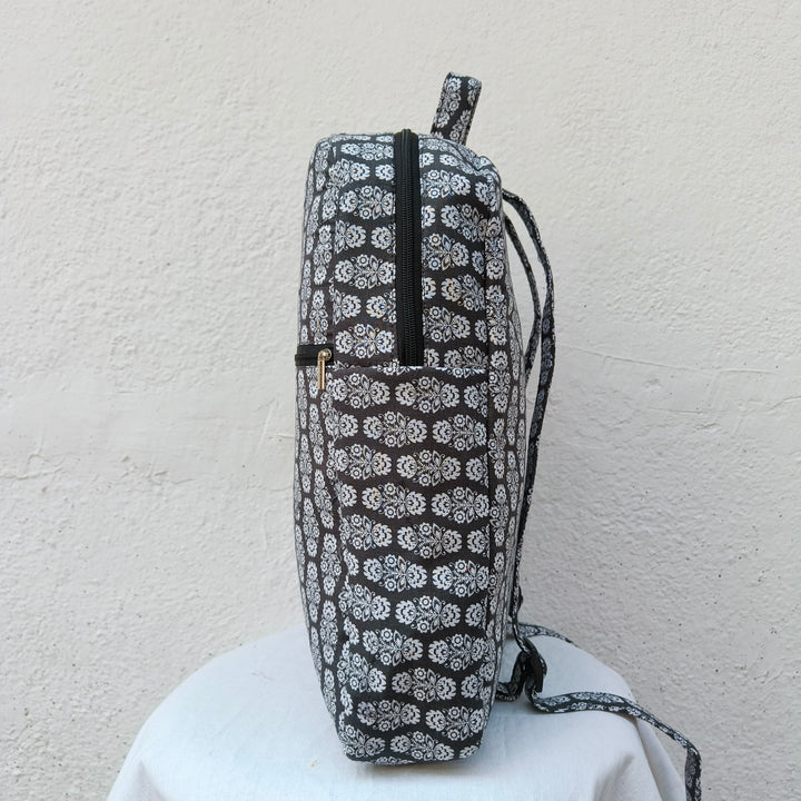 Backpack grey with flower print
