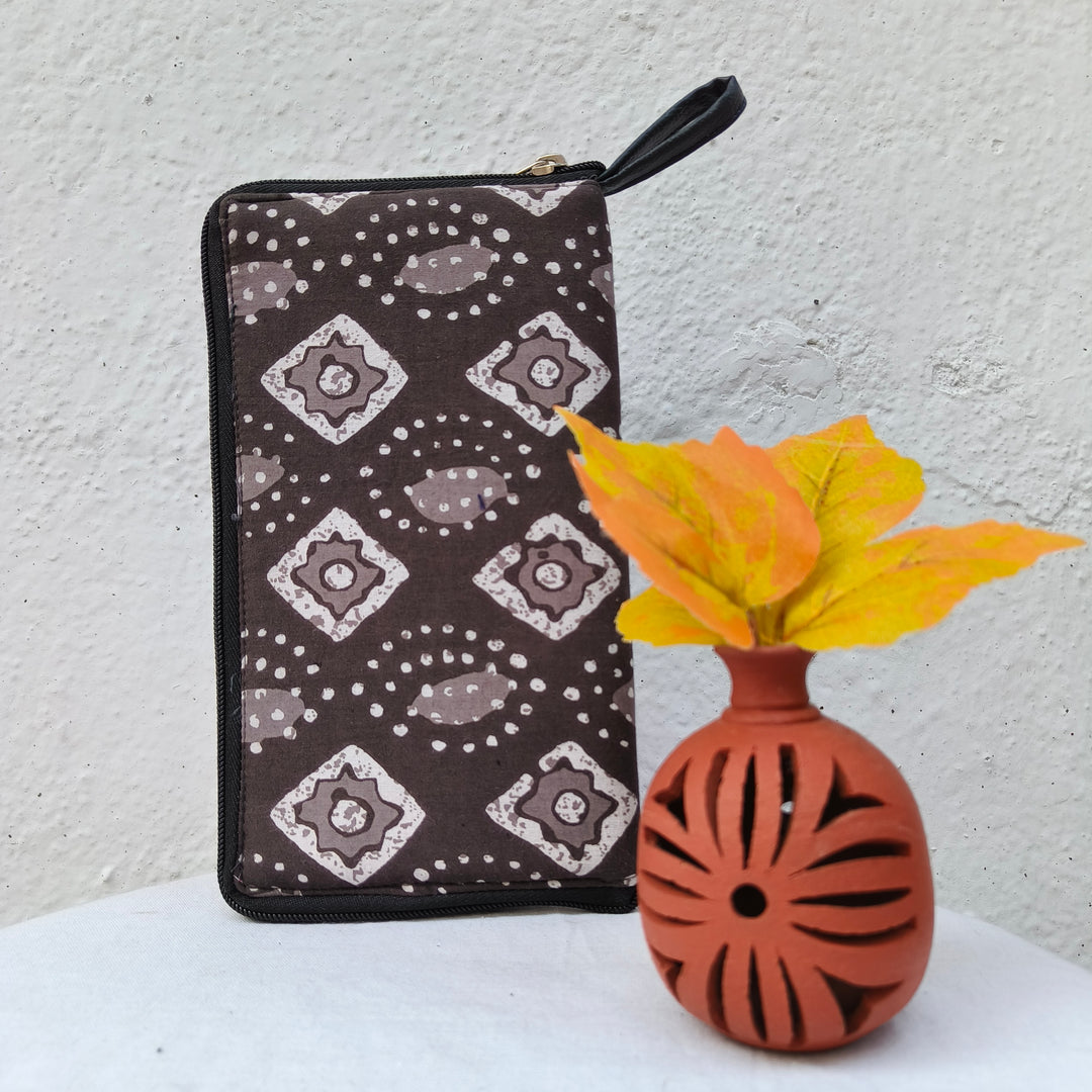 Utility Wallets grey with dot print