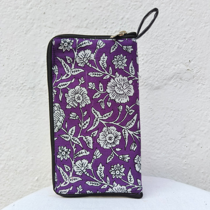 Utility Wallets violet with flower print