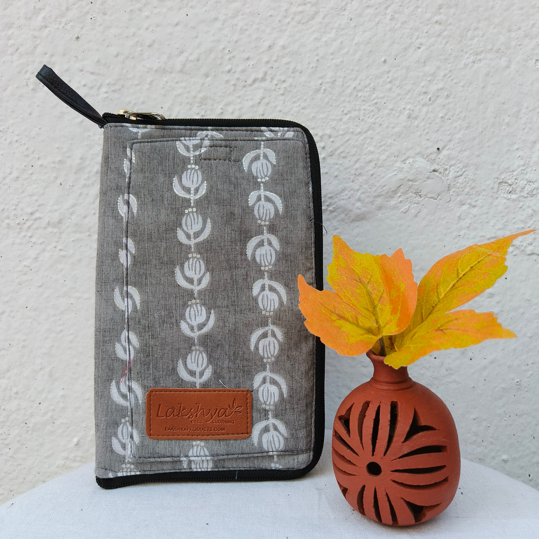 Utility Wallets grey  with louts print