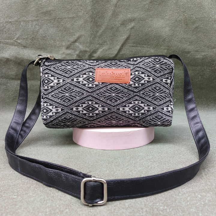 Easy Sling Black with white diamond print