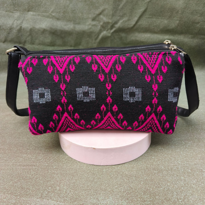 Easy Sling Black with pink diamond print