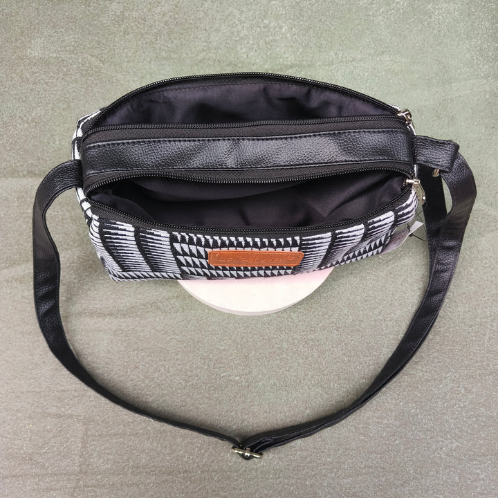 Easy Sling Black with white strip
