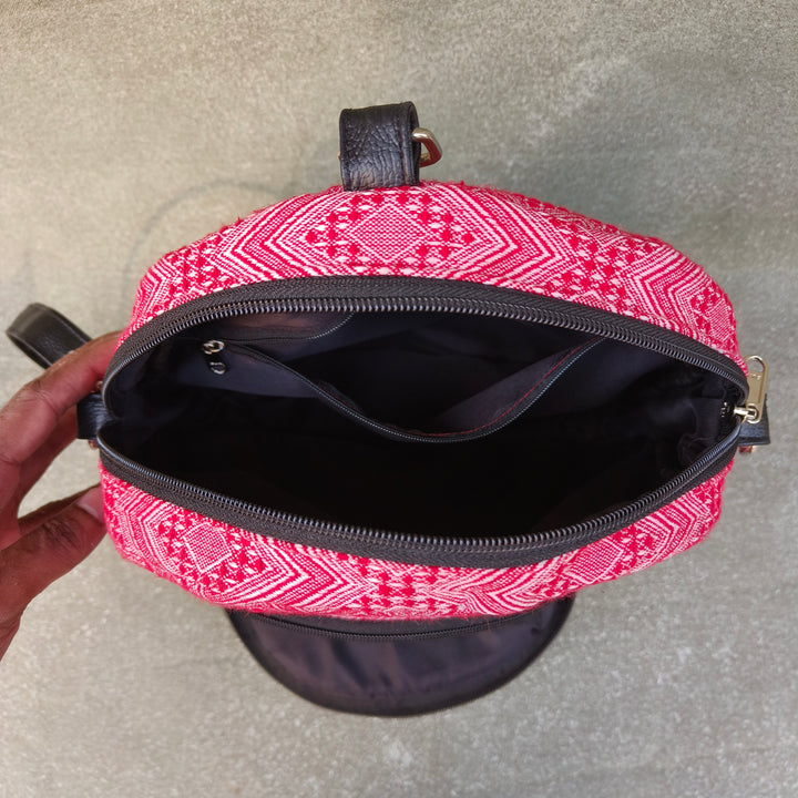 BackSwings Pink with small zigzag lines