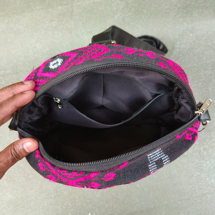 BackSwings Dark pink with black diamond print