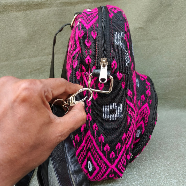 BackSwings Dark pink with black diamond print