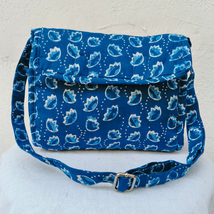 Multizipper Sling 4 Zips Blue with bud print