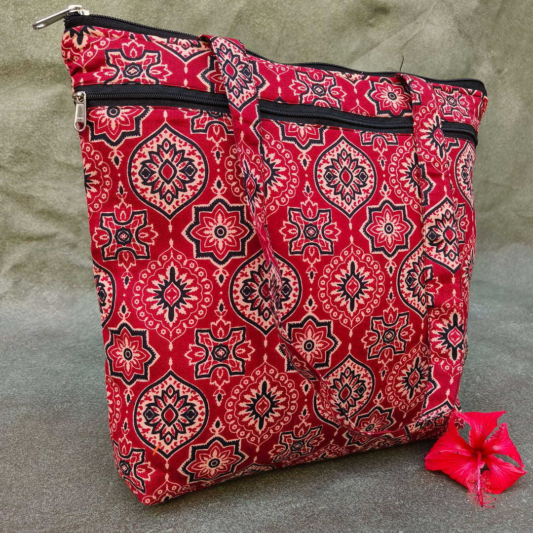 Medium Size Handbag Red with diamond flower print