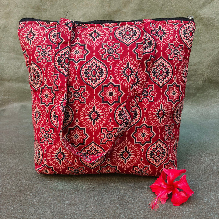Medium Size Handbag Red with diamond flower print