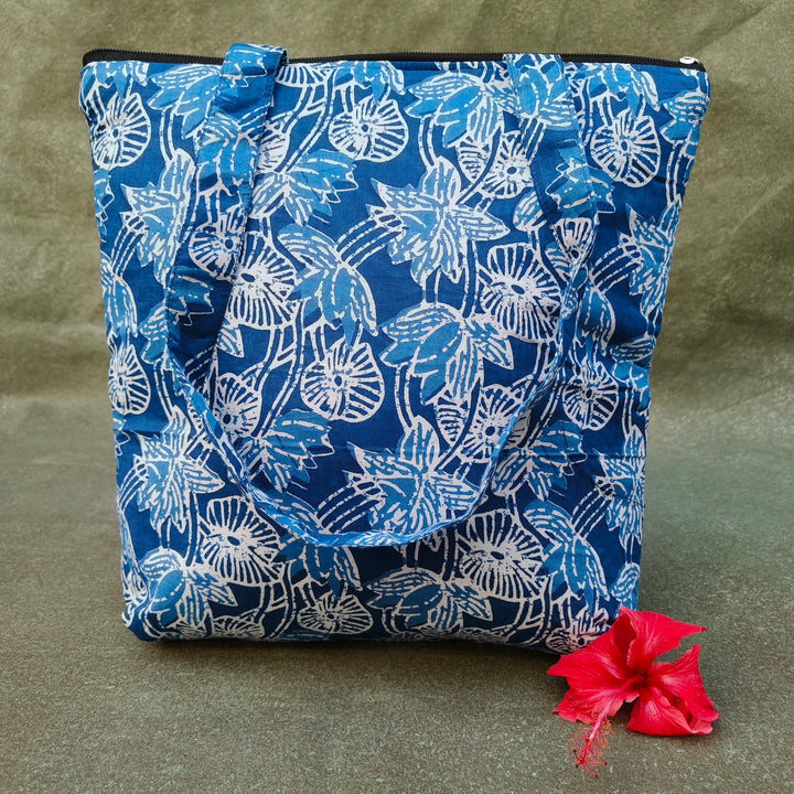 Medium Size Handbag Blue with white flower print