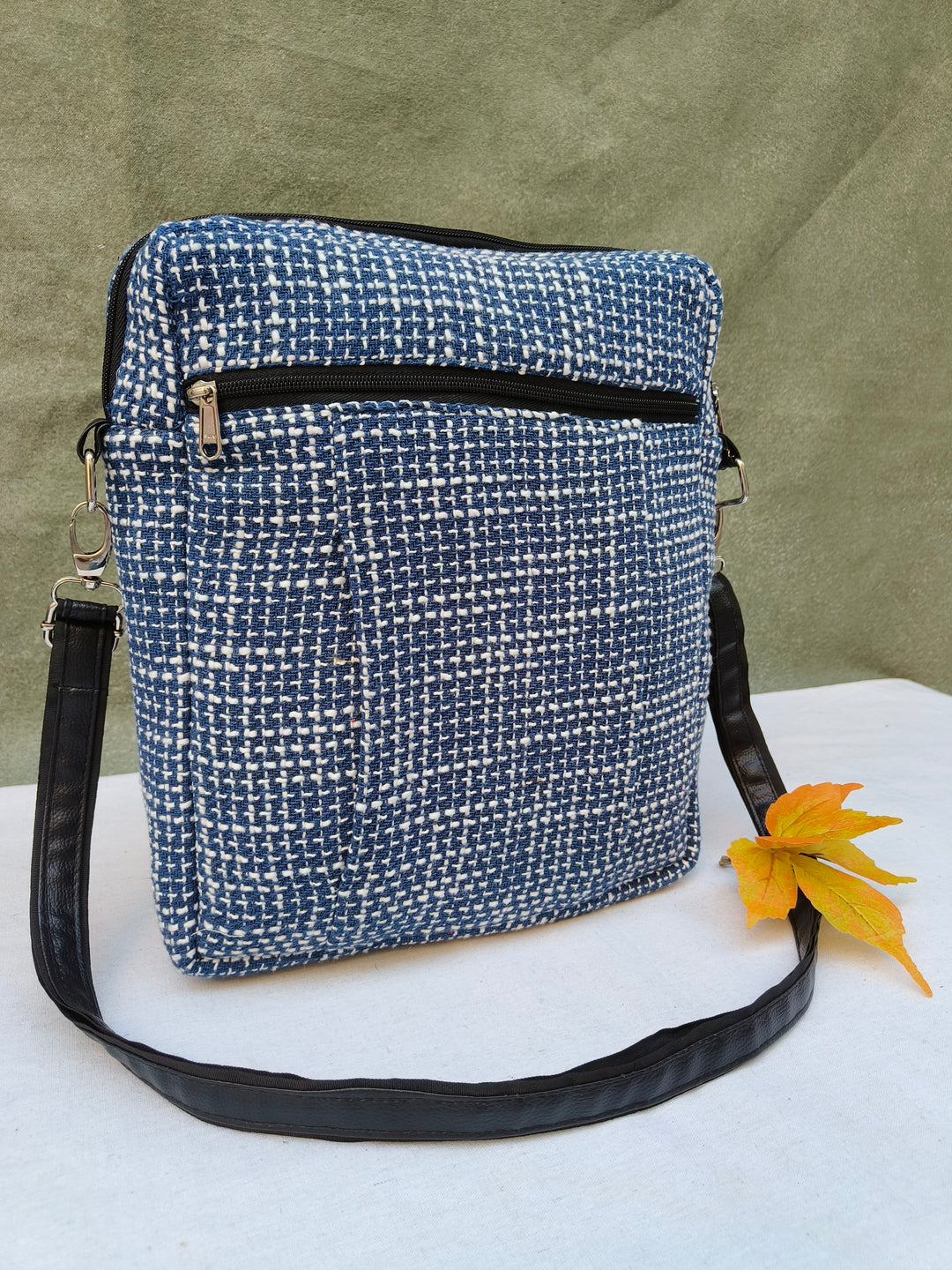 Lap sling cum backpack blue with white lines print