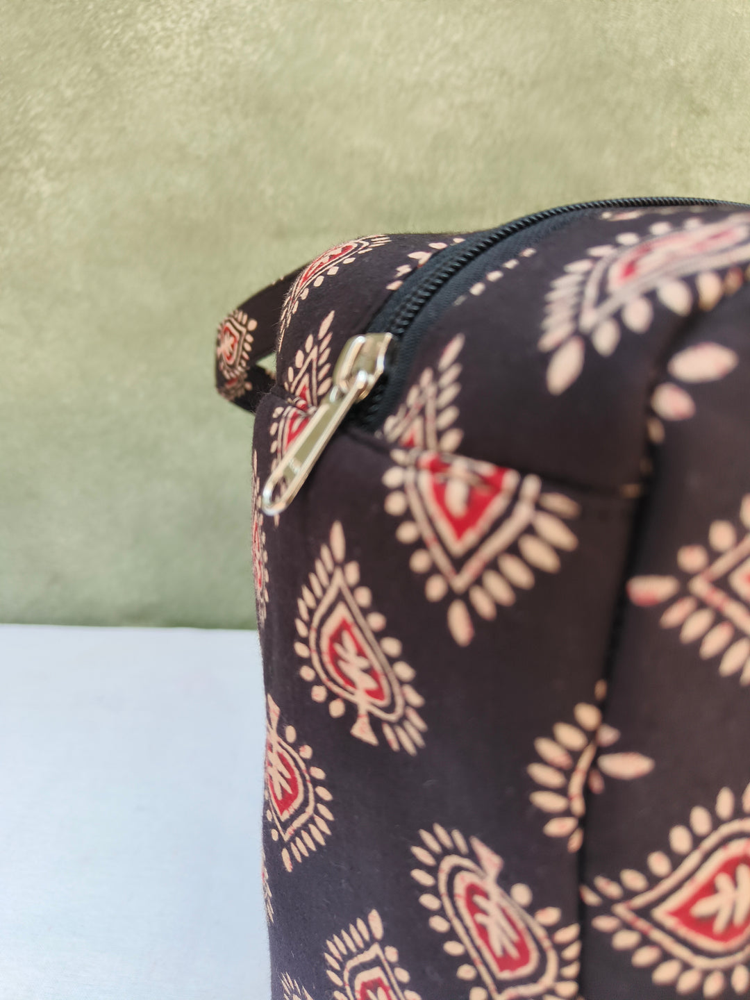 Water Proof Cotton Lunch Bag Black With Sandal Leaf Print