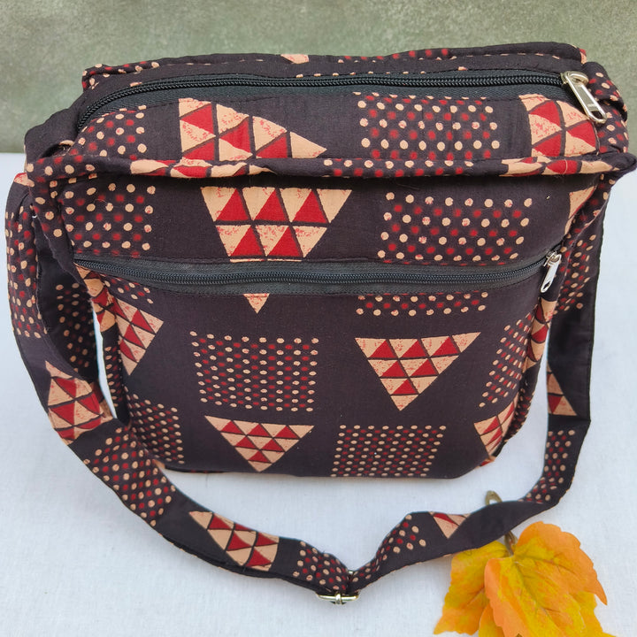 Xtra Sling bag black With Triangle Print