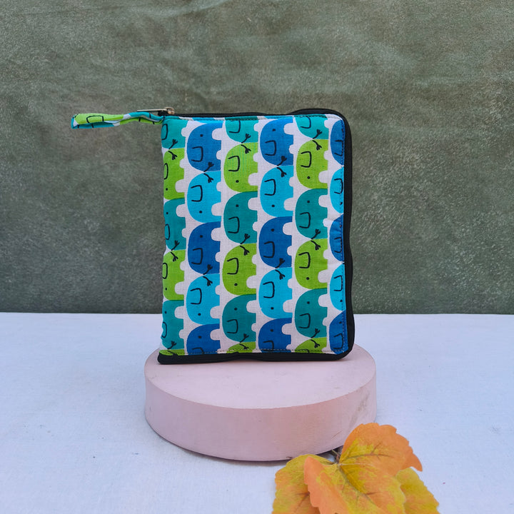 Girls Kit Pouch - White With Animal Print