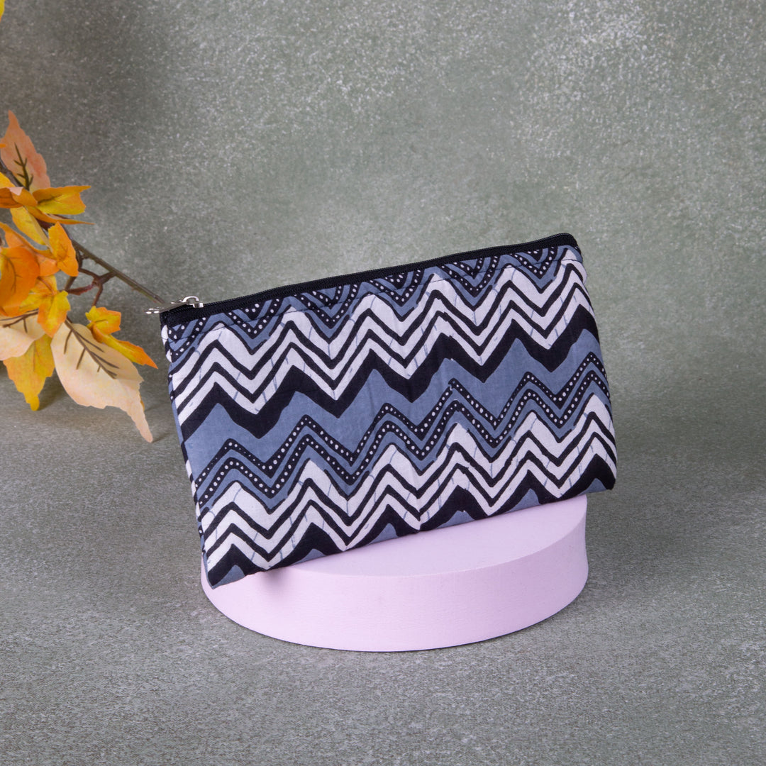 Cotton Purse Grey Colour Zig Zag Design.