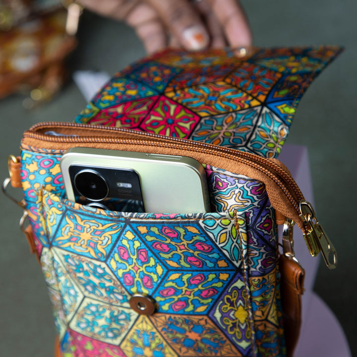 Water-Ressistant Mobile Slings Colourful Kalamkari Design