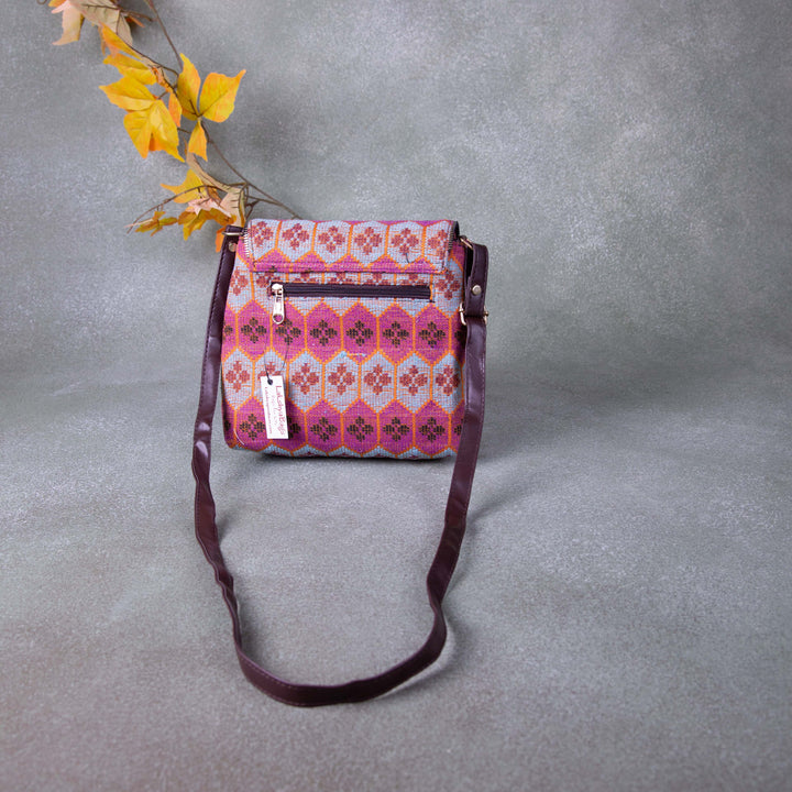 Regular Slings Blue with Maroon Colour Round Flap Design.r.