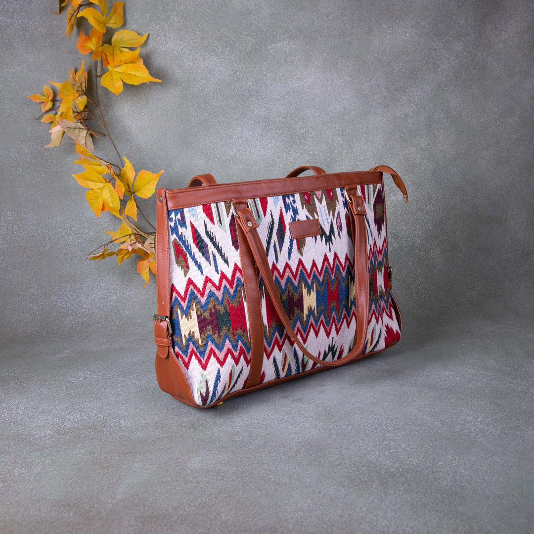 XL laptop Totes white with Red Colour Zig zag Design