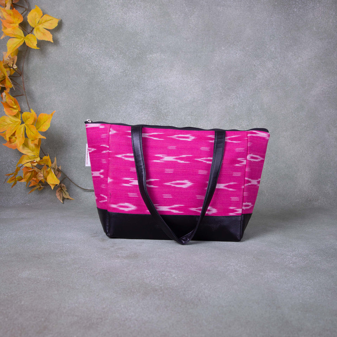 Sarus Crane Series Jumbo Tote Pink with White Horizontal Print Design