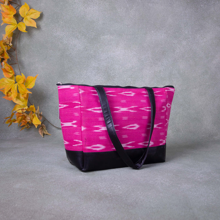 Sarus Crane Series Jumbo Tote Pink with White Horizontal Print Design